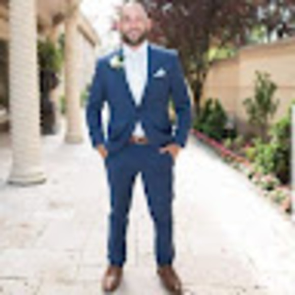 Meet your Posher, Andrew - Picture 1 of 1